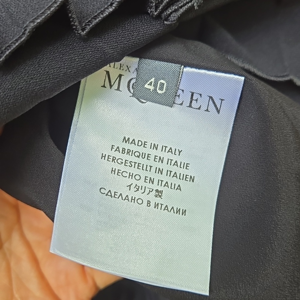 Alexander McQueen Fully Lined Black Two-Tiered Cut-Out Dress Size 40 - Picture 5 of 5
